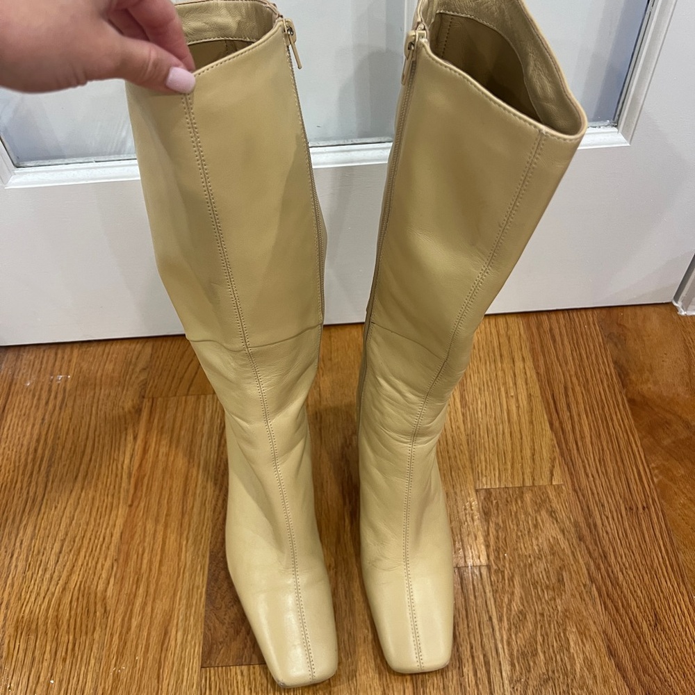 Tony Bianco Fantasy Boot Butter
